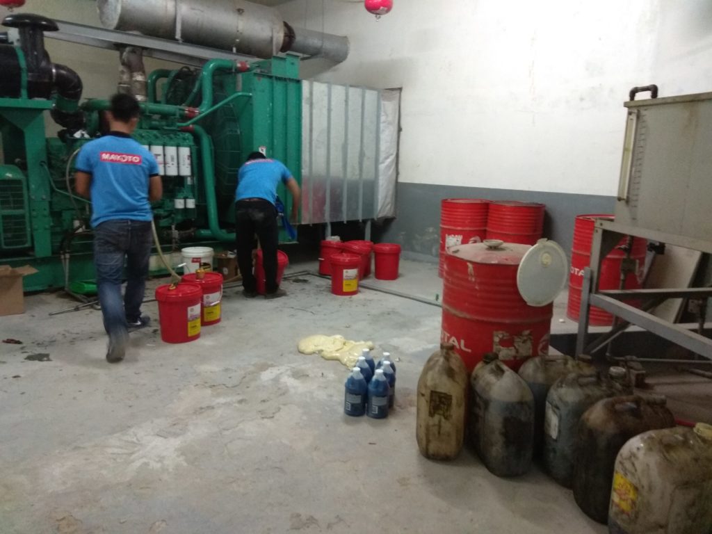 Bảo trì máy Cummins